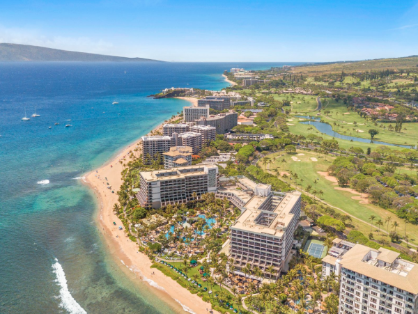 Luxury Oceanview Suites in Maui - Perfect for Families & Groups
